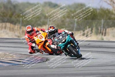 media/Dec-01-2025-Moto Forza (Mon) [[2daa91e15f]]/1-Advanced Group/Session 3 (Turn 3)/